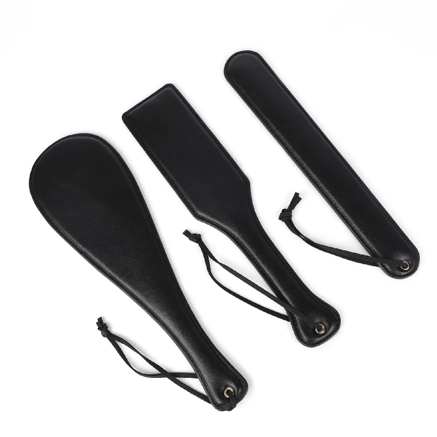 Home Cooking Game - Zwart lederen zweep met Bdsm-spanking-flogger dient